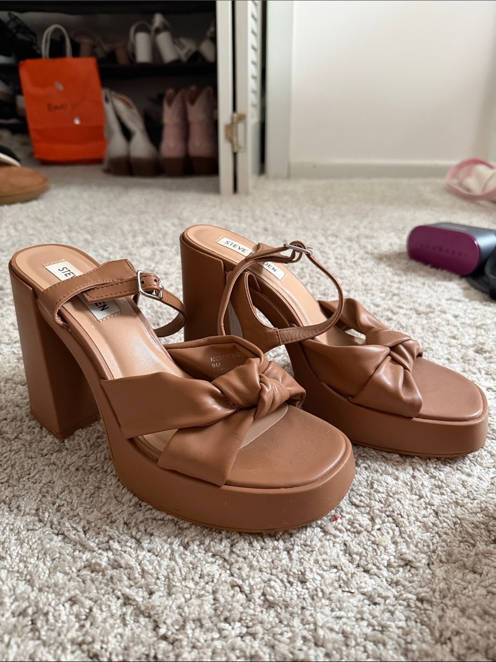 Steve Madden Cognac Platform Knot Heels